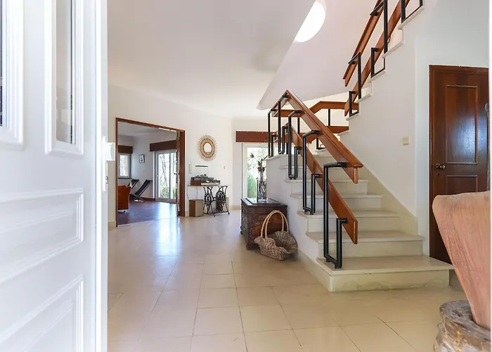 Portucale ! Retreat With Pool Villa